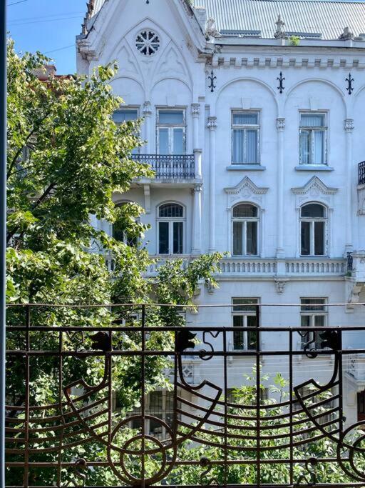 на огієнка 15 * Lviv