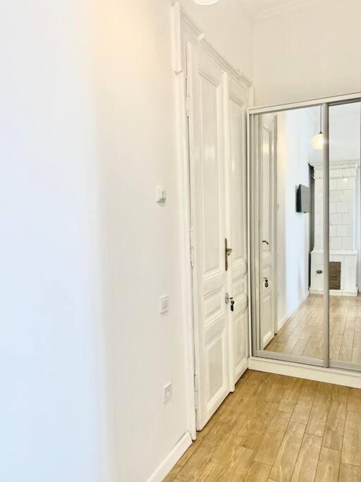 Apartment на огієнка 15 Lviv