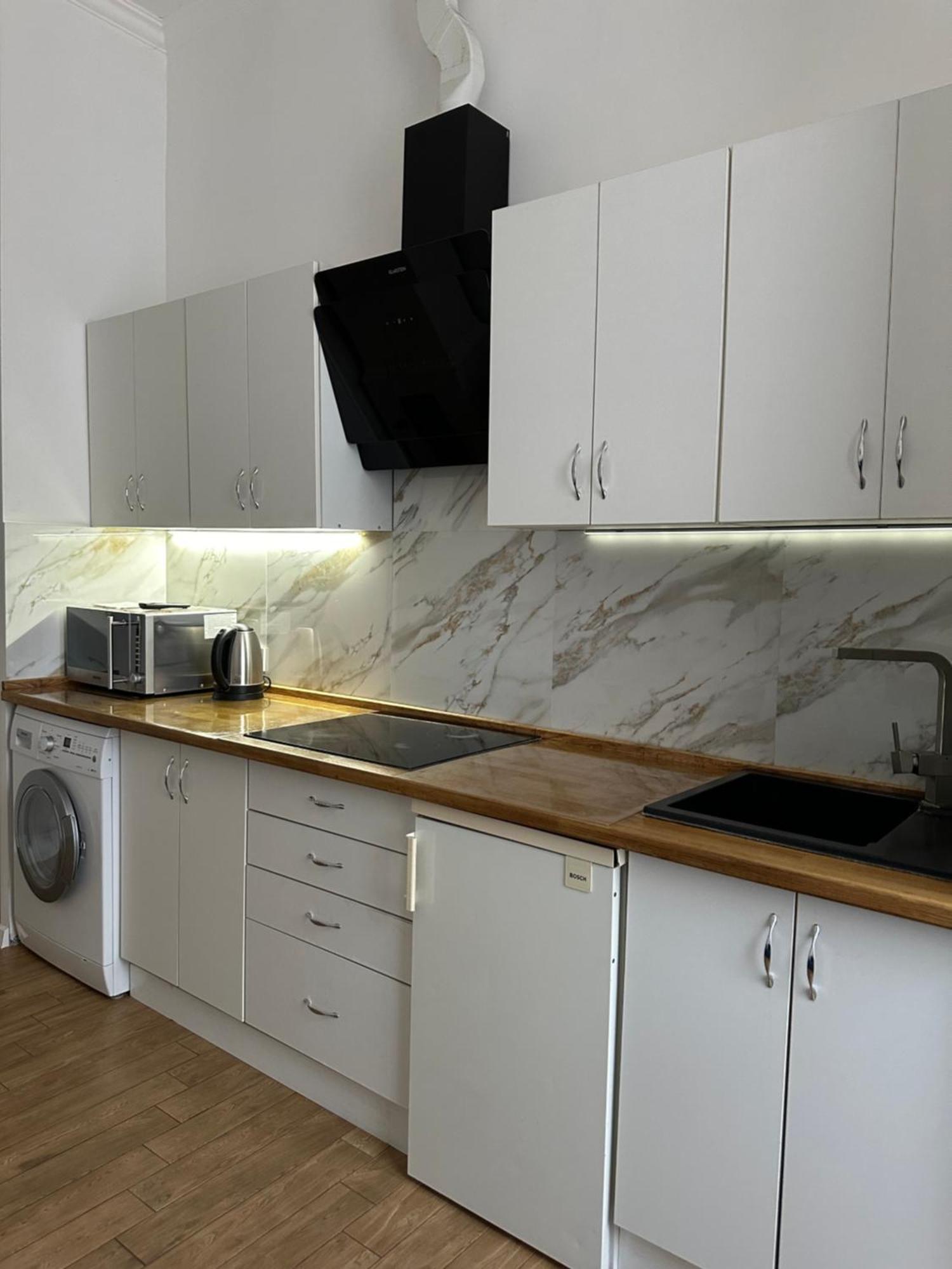 Apartment на огієнка 15 *